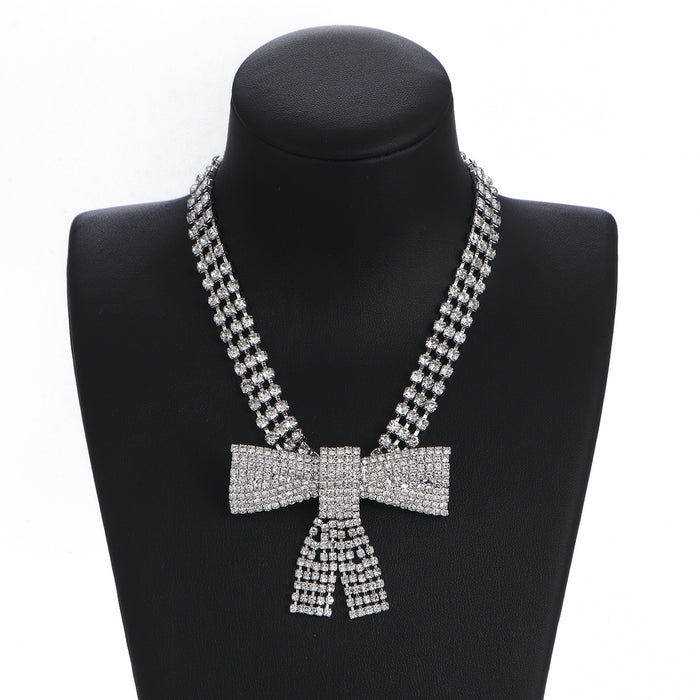 Exquisita gargantilla con lazo de diamantes de imitación: collar corto moderno para mujer