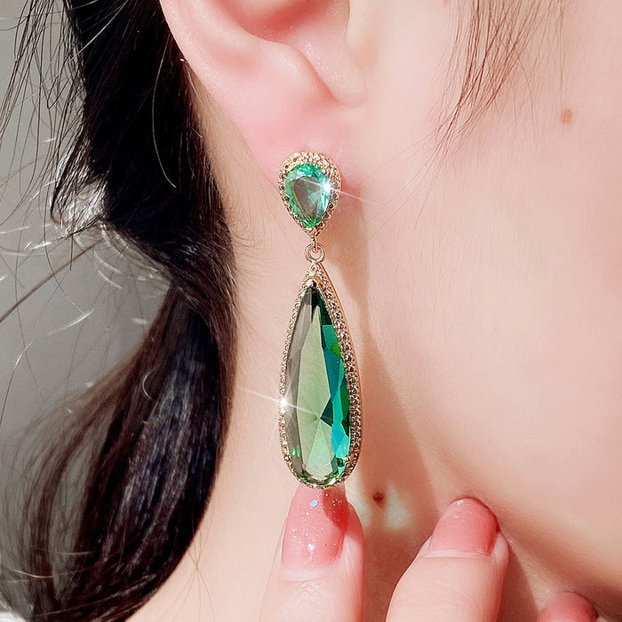 Vintage teardrop zircon earrings