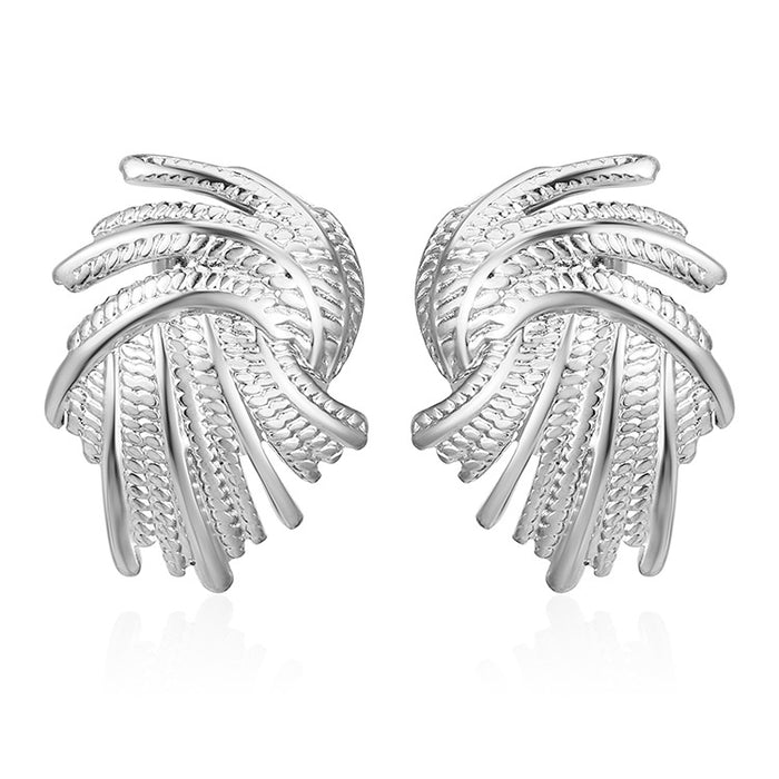 Niche retro pleated texture C-shaped earrings light luxury high quality 18K gold plated earrings