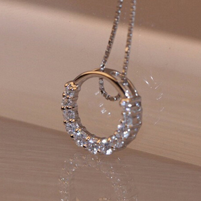 Hollow Circle Pendant Clavicle Necklace Valentine's Day Gift