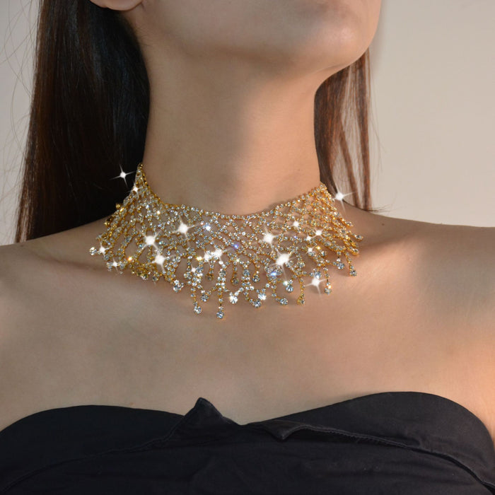 Collar con borlas de diamantes de imitación: gargantilla llamativa y versátil para la noche