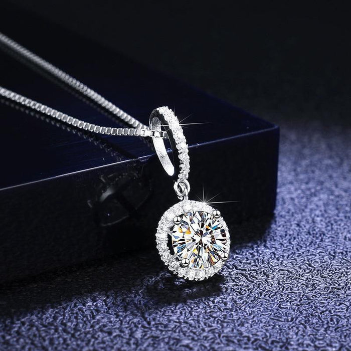 Retro Circle Full Diamond Pendant Women's Clavicle Chain Necklace