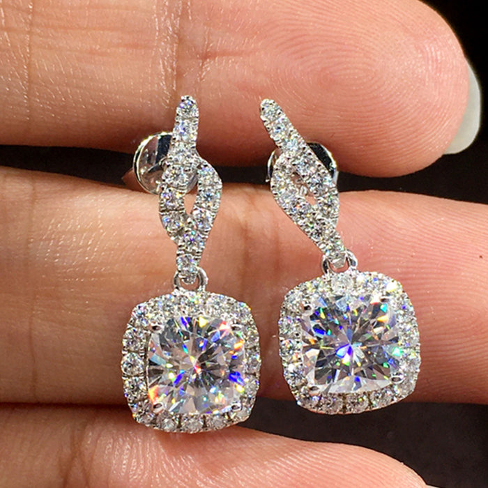 Pendientes de circonitas cuadradas con diamantes