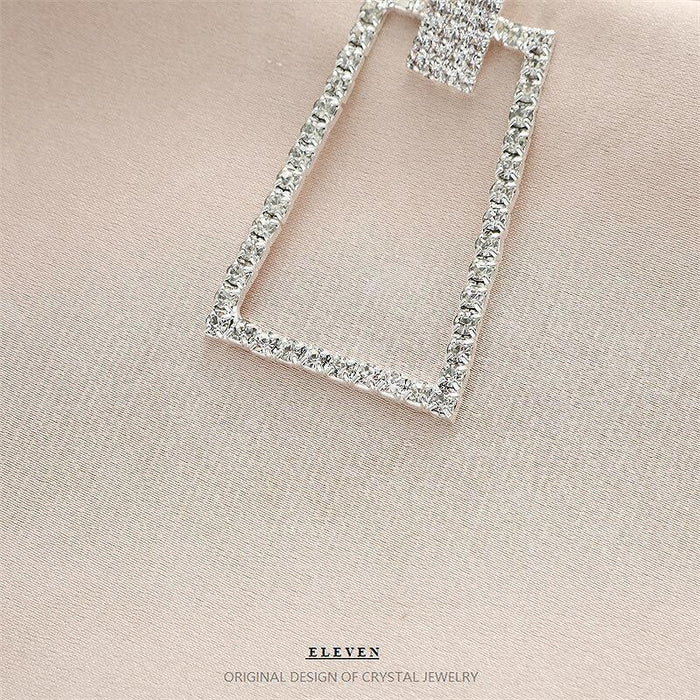 Vintage Diamond-Shaped Earrings - Sparkling Jewelry for Women