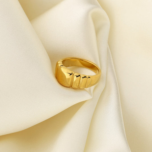 Exquisite 18K Gold Plated Stainless Steel Ring with Braided Design