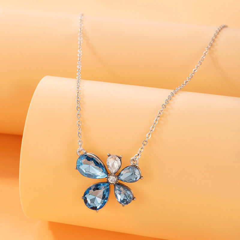 Colorful Rhinestone Flower Pendant Necklace - Geometric Single Layer