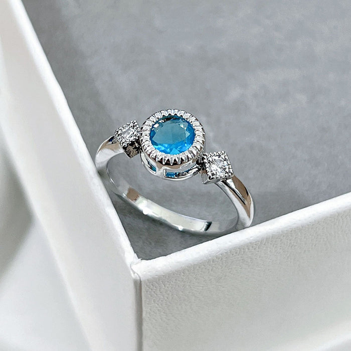 Women's simple twisted metal lock edge ring