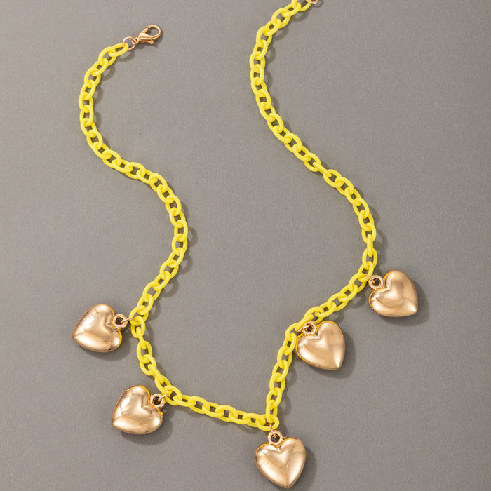 Collar con colgante de corazón llamativo: gargantilla de cadena de resina