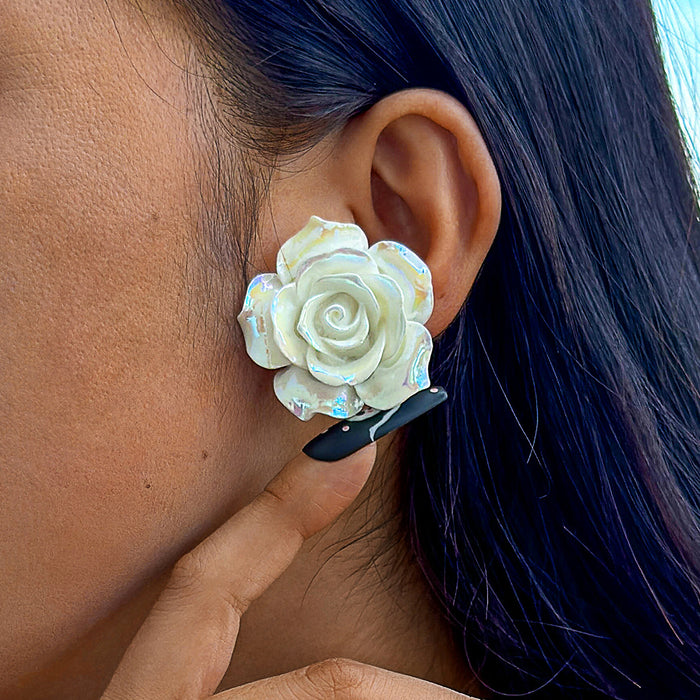 Gradient white camellia ear needle three-dimensional exaggerated flower earrings