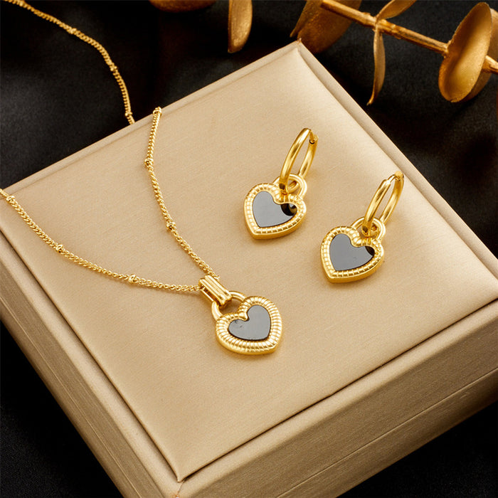 Wholesale stainless steel and titanium steel heart-shaped pink necklaces