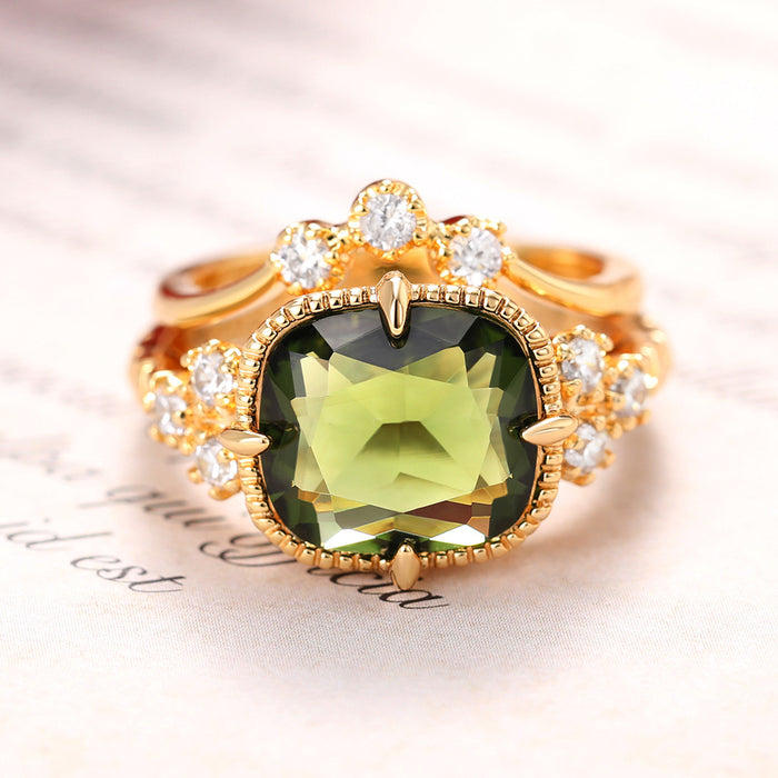 Dark green couple engagement ring fashionable evening accessories