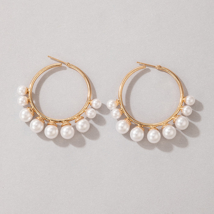 Irregular beads of large and small pearls alloy hoop earrings