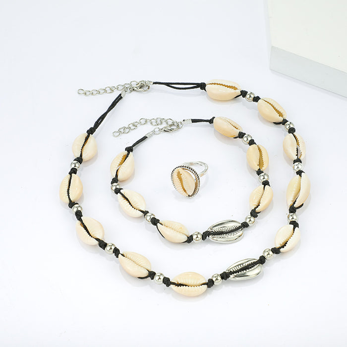 Conjunto de collar y pulsera de conchas bohemias: joyería con cordón geométrico