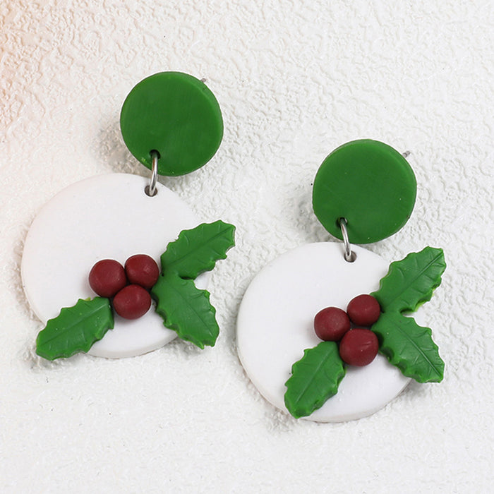 Christmas Mistletoe Clay Earrings - Elegant Carved Wreath Design