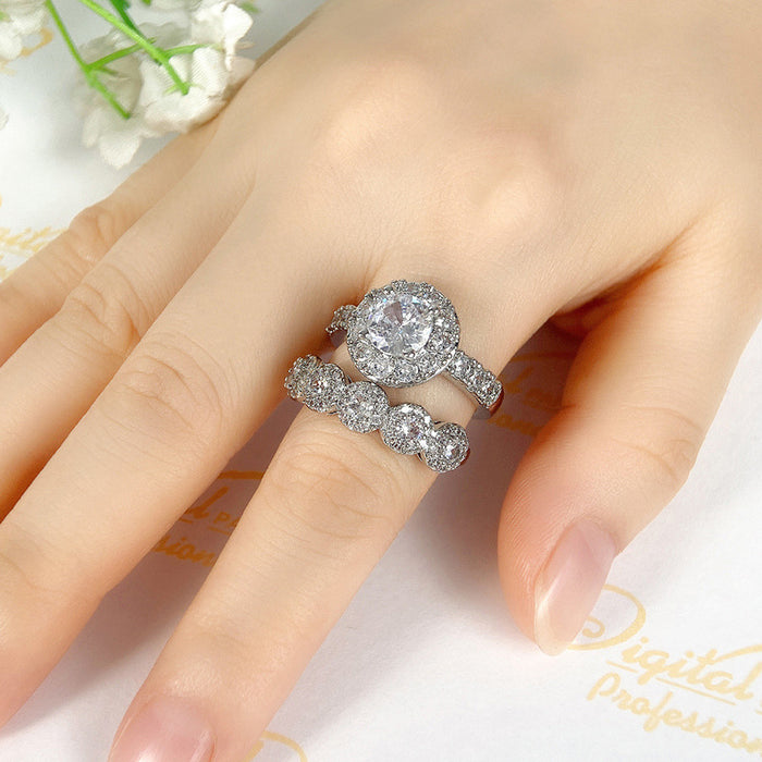 Hollow pattern ring lace style emerald zircon ring