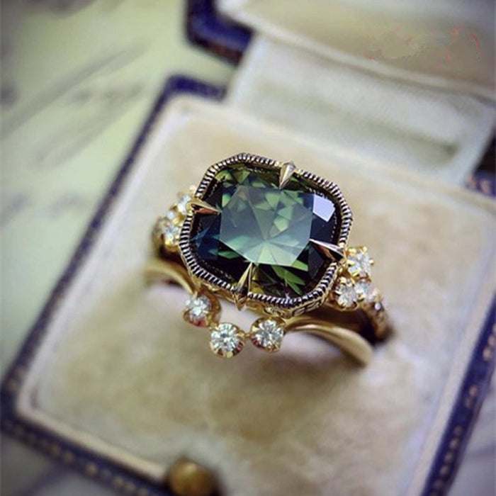 Dark green couple engagement ring fashionable evening accessories