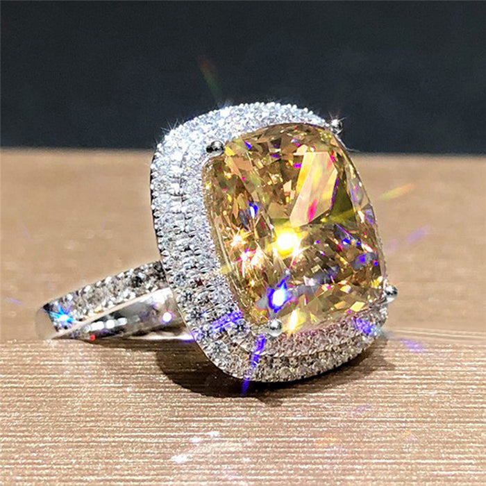 Anillo cuadrado con micropavé de diamantes rosas