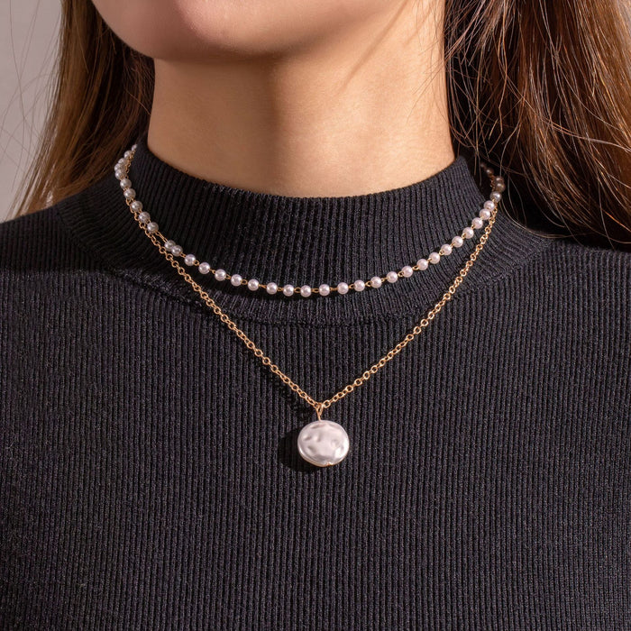 Pearl and Geometric Chain Double Layer Necklace - Elegant and Minimalist Jewelry for Women