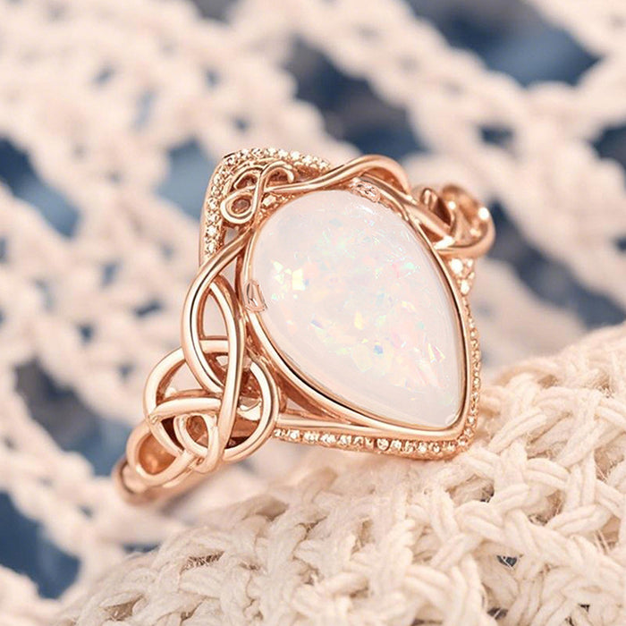 women's teardrop line crown ring