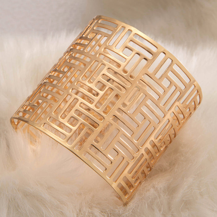 Minimalist Hollowed Square Bracelet Set - Creative Open Cuff Design