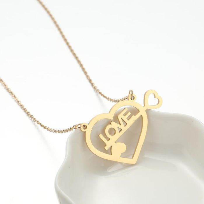 Collar con colgante de letra de la suerte, cadena de clavícula con llave de amor geométrica simple para mujer al por mayor