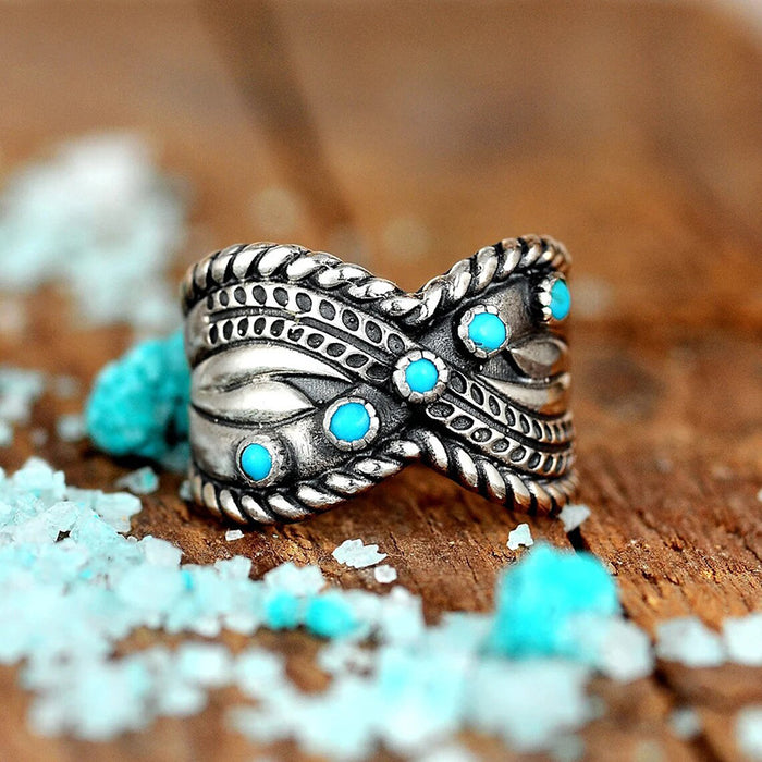 Women's imitation turquoise twisted lock edge vintage ring