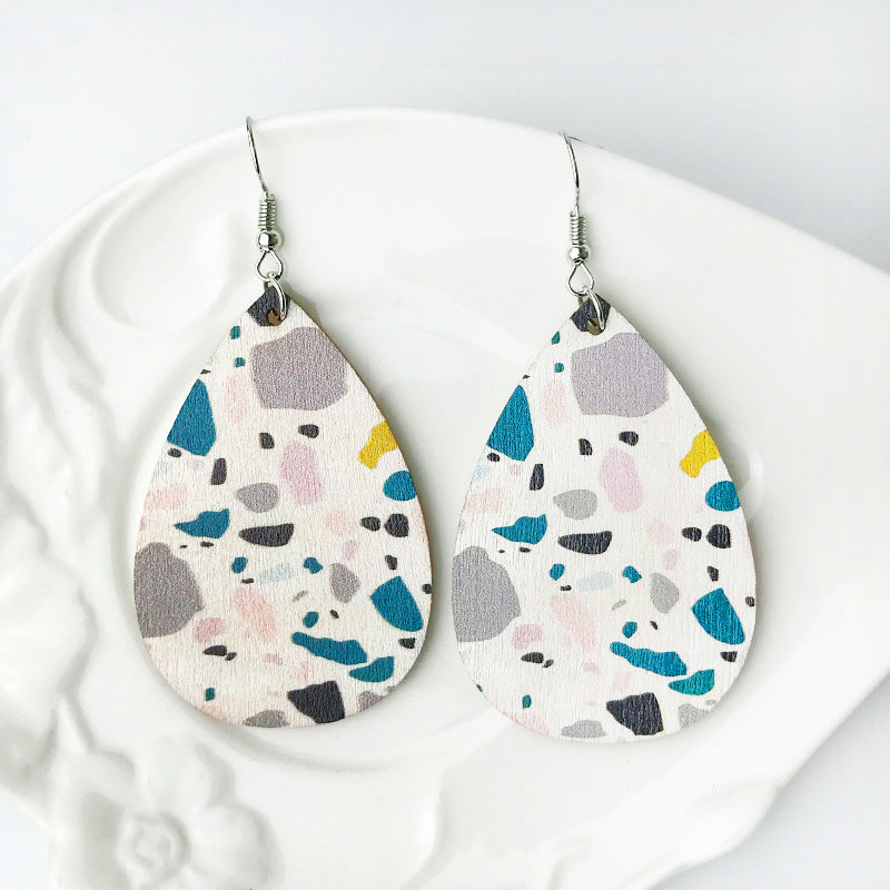 Pendientes de madera de colores