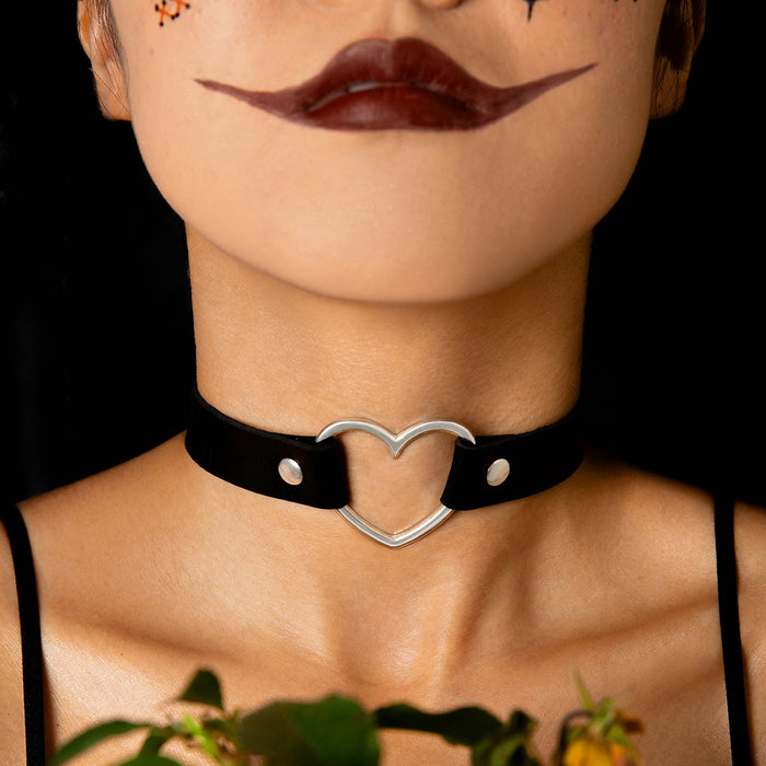 Gothic Punk Velvet Chain Necklace with Metal Choker