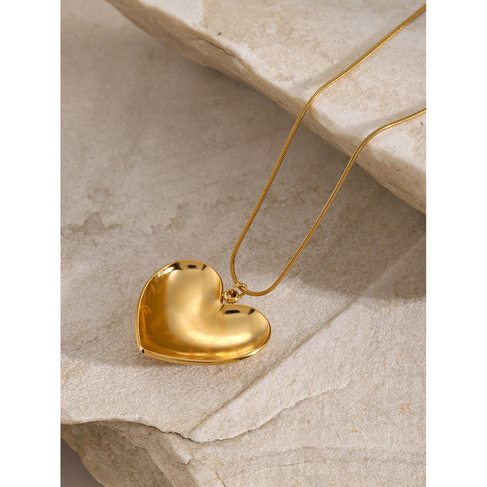 Trendy Titanium Steel Heart Pendant Necklace - 18K Gold-Plated Stainless Steel Jewelry for Women