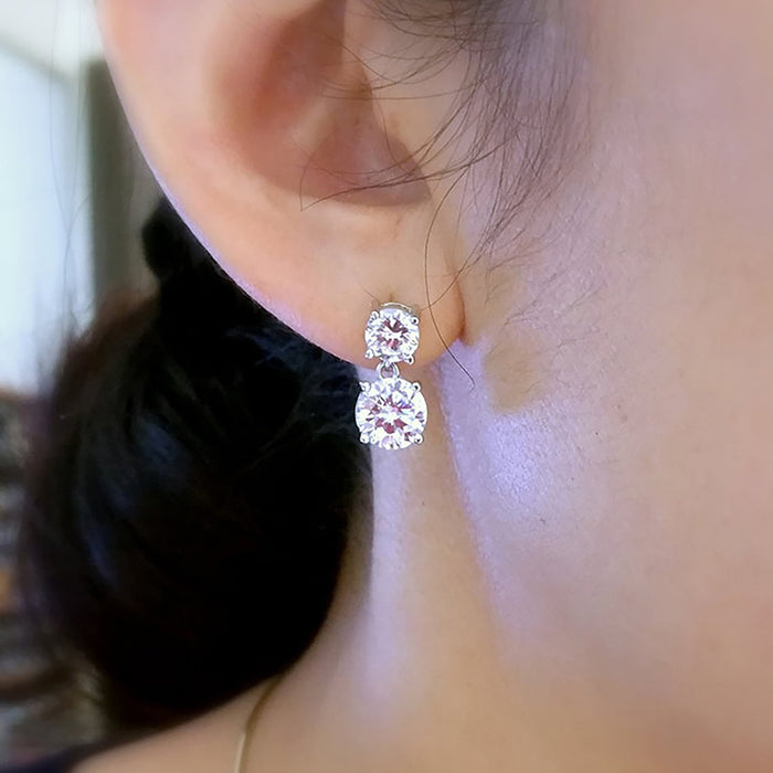 Simple round imitation moissanite earrings, elegant and small earrings