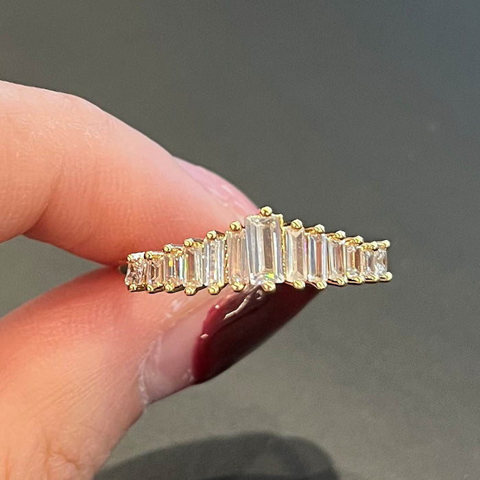 Anillo de dedo índice de circonita súper brillante, anillo de lujo ligero de estilo apilable de nicho