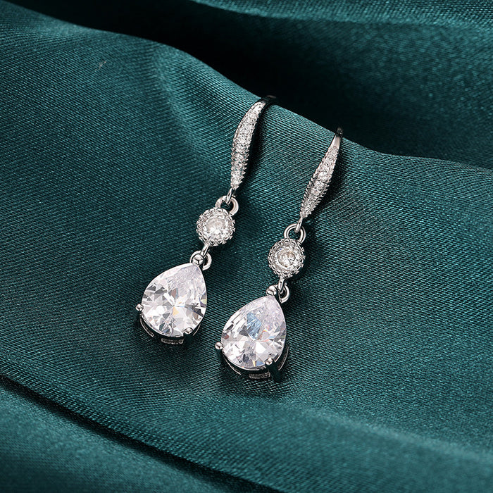 Teardrop-Shaped Bridal Earring Necklace Set