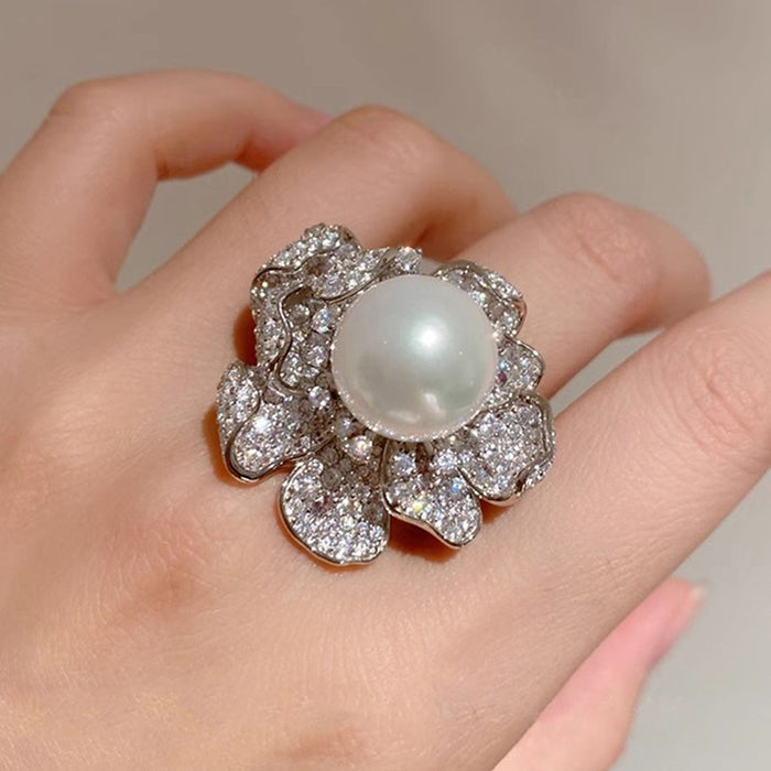 Zircon flower micro-inlaid zircon ring for women, Chanel light luxury style