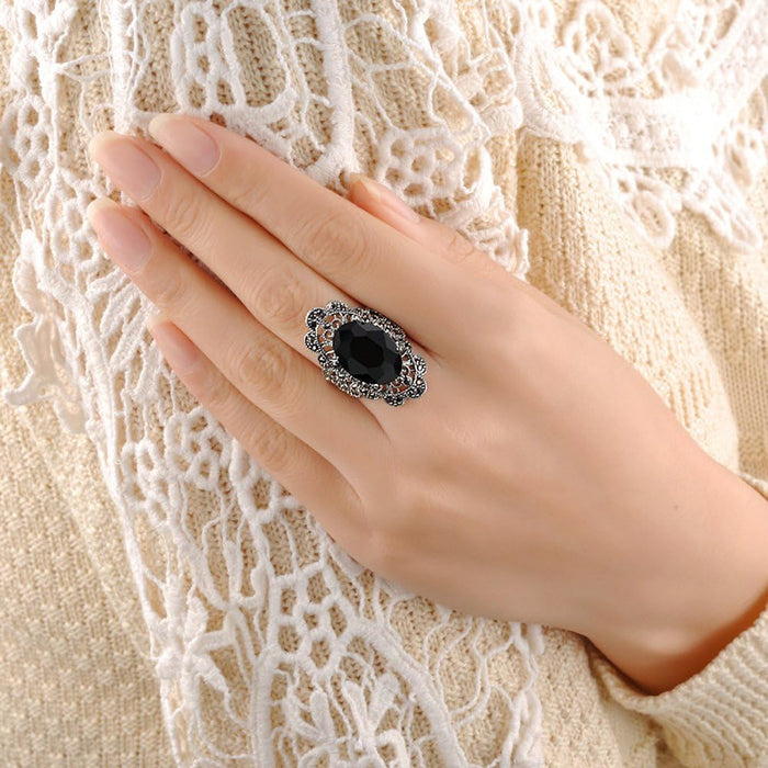 Dark European floral lace Baroque ring for women