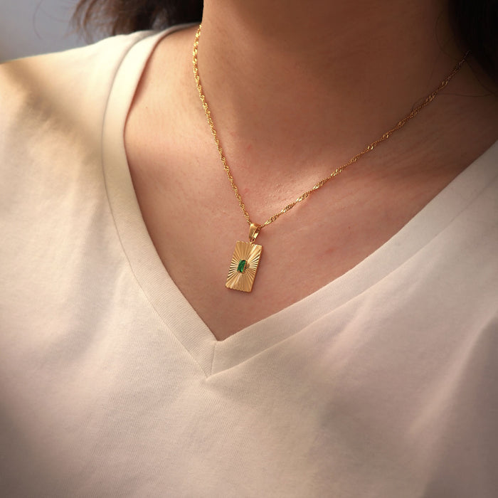 French Style Vintage Necklace - Green Emerald Zircon Pendant with 18K Gold-Plated Stainless Steel Chain