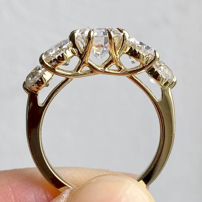 Zircon round inlaid zircon geometric ring women's light luxury wedding style