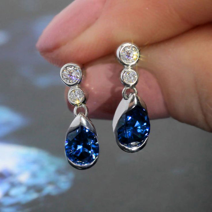 Celebrity earrings French retro earrings teardrop-shaped palace style earrings