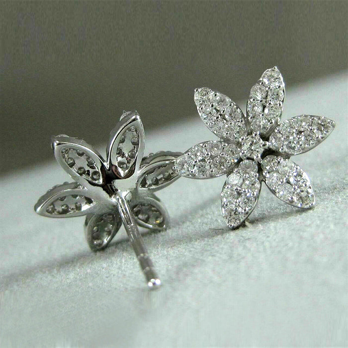 Pendientes de flores con copos de nieve divertidos, pendientes cortos sencillos y versátiles