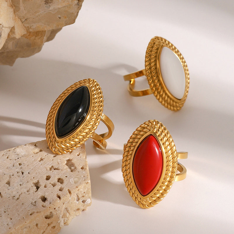 Anillo abierto de ónix negro de acero inoxidable chapado en oro de 18k