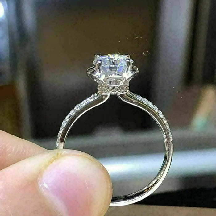 Anillo de compromiso de aniversario de boda con encaje de circonita