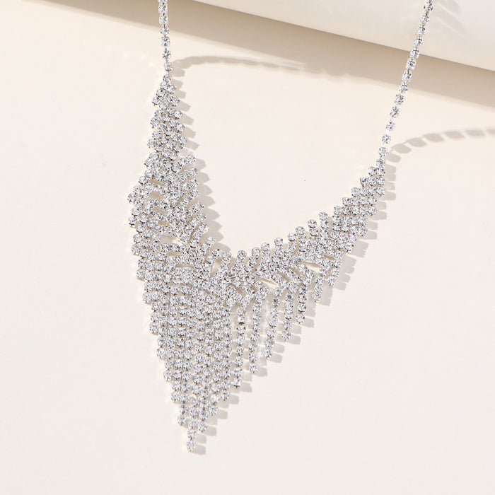 Collar minimalista de plata con forma de corazón y cuadrado: cadena corta con colgante de moda