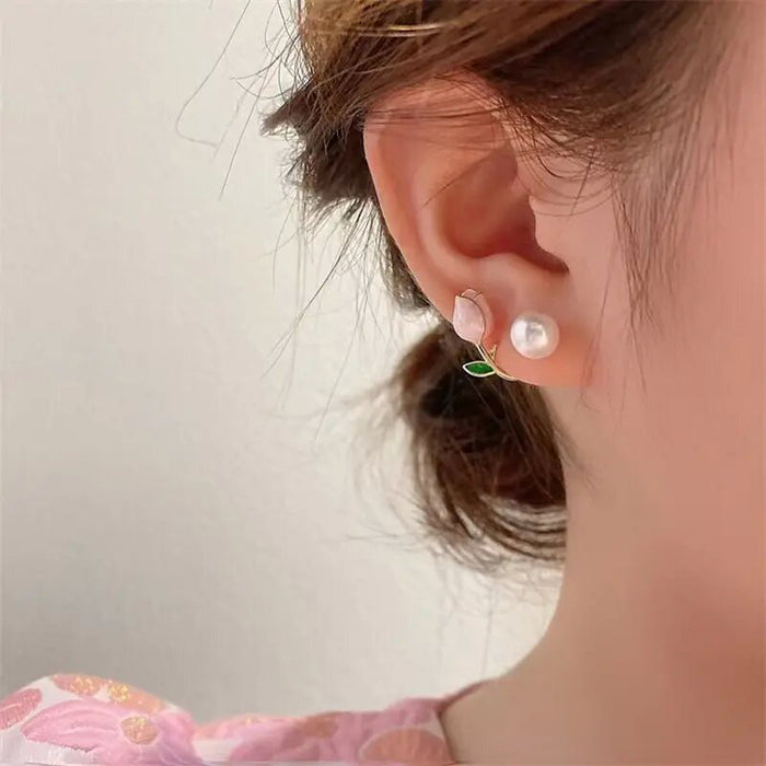 Pendientes de moda con forma de tulipán y clip de perlas de imitación