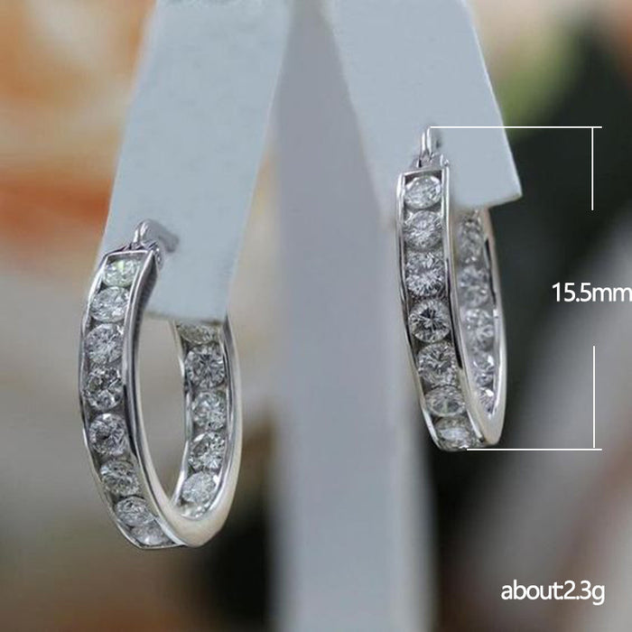 Pendientes de diamantes redondos de cuatro garras para mujer, pendientes sencillos y versátiles.