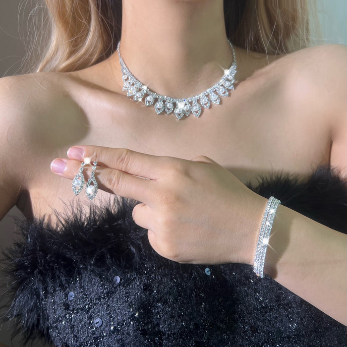 Conjunto de collar de novia de lujo: joyas intrincadas con diamantes de imitación y cristales para bodas