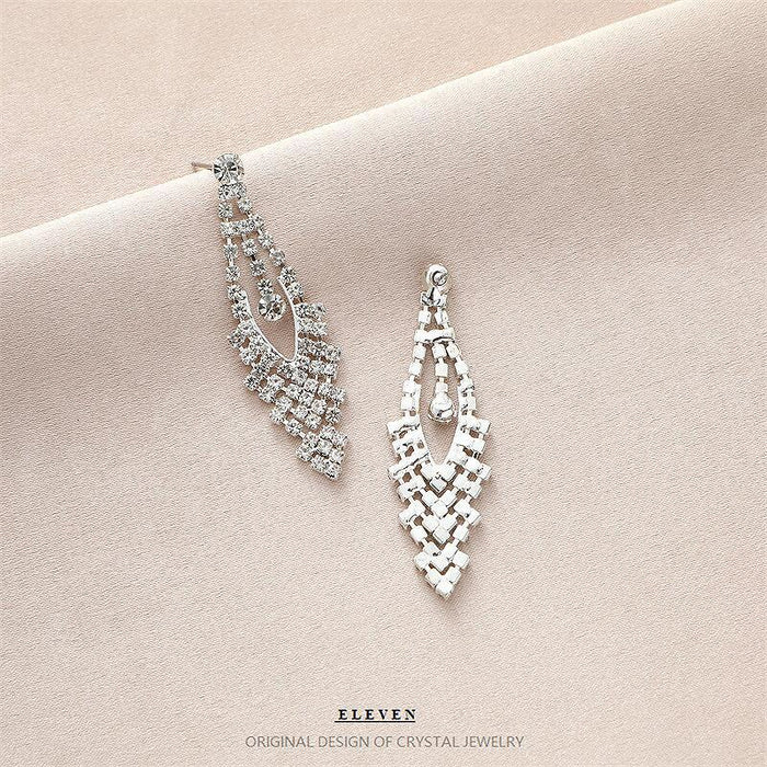 Vintage Zircon Earrings - Luxurious Diamond-Shaped Jewelry for Women