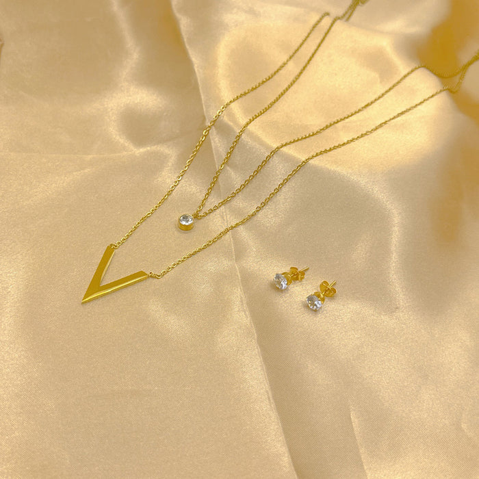 Aretes de acero inoxidable y titanio chapados en oro con forma de estrella al por mayor