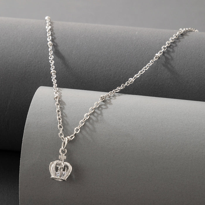 Crown Diamond Pendant Necklace with Geometric Irregular Choker Design