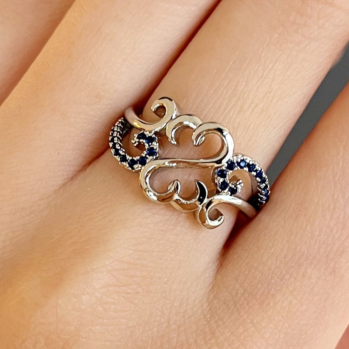 Anillo retro hueco en forma de corazón de estilo étnico