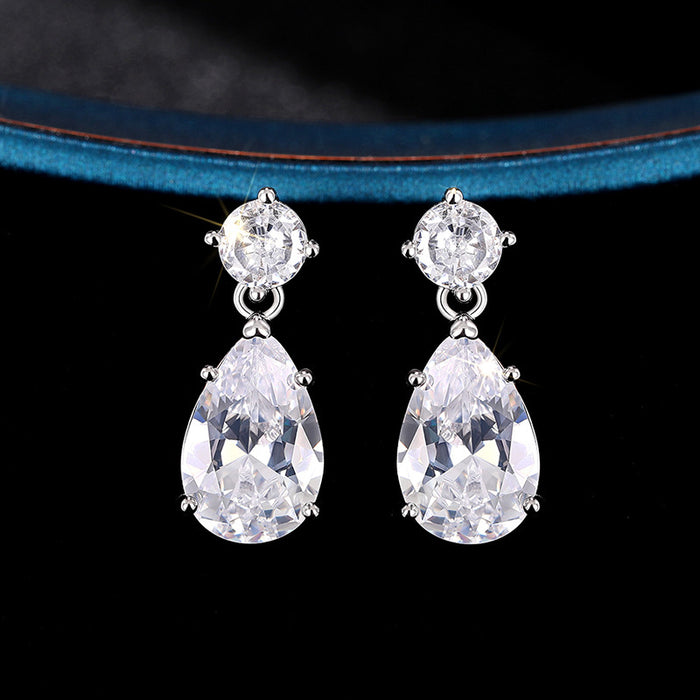 Super sparkling temperament suit teardrop-shaped light luxury earrings and necklaces