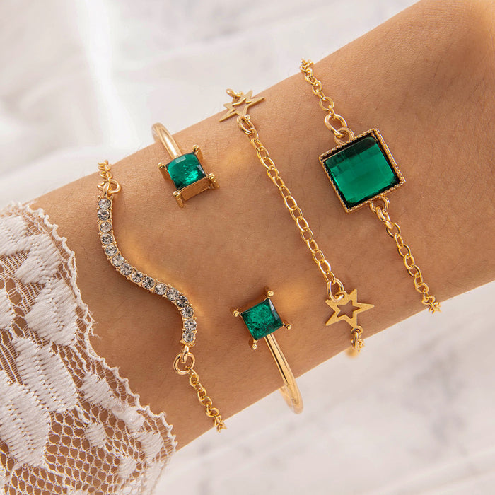 Butterfly and Geometric Heart Bracelet Set – Simple and Luxurious